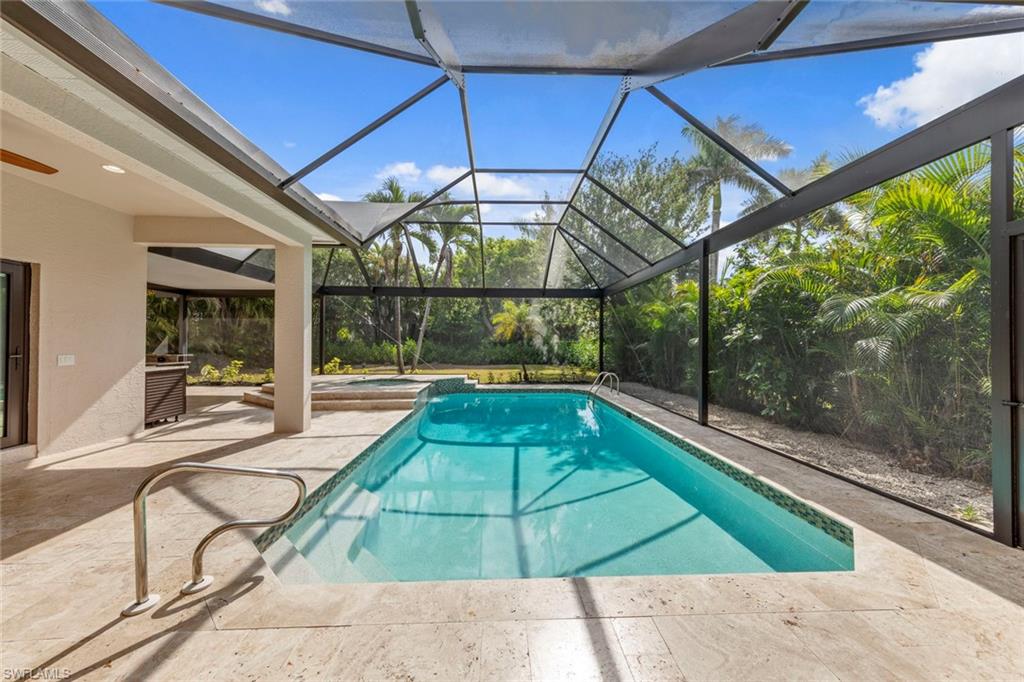 AUTUMN WOODS - Residential