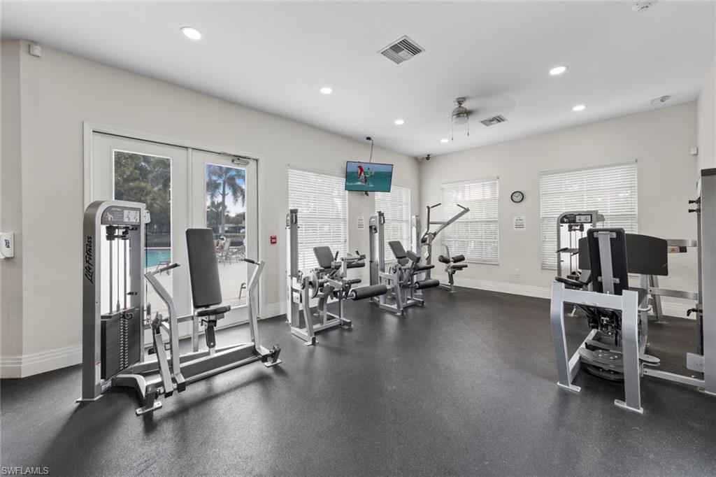 AUTUMN WOODS - Residential