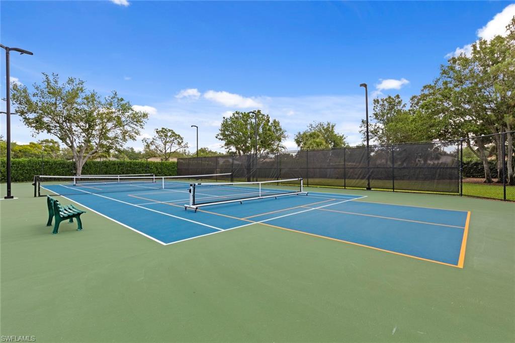 AUTUMN WOODS - Residential