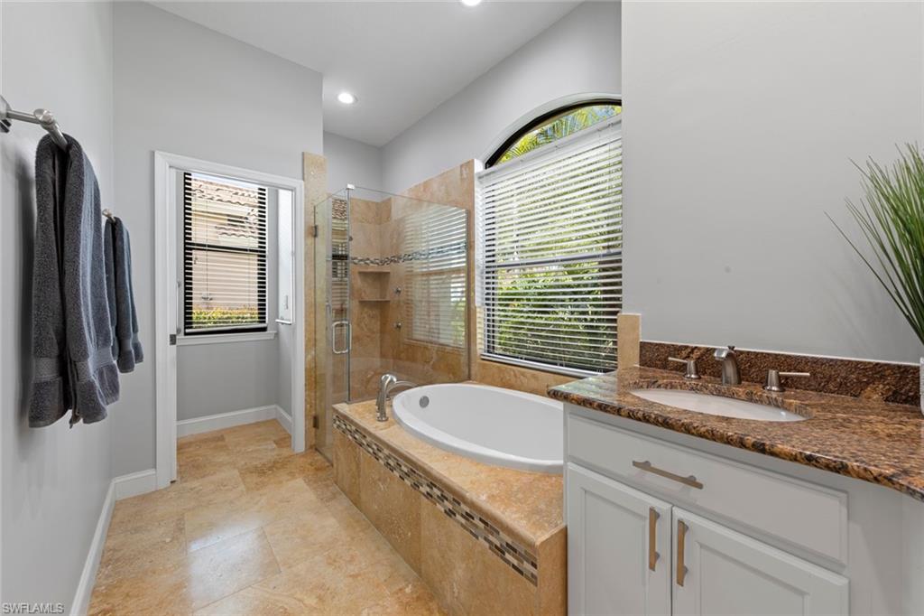 AUTUMN WOODS - Residential