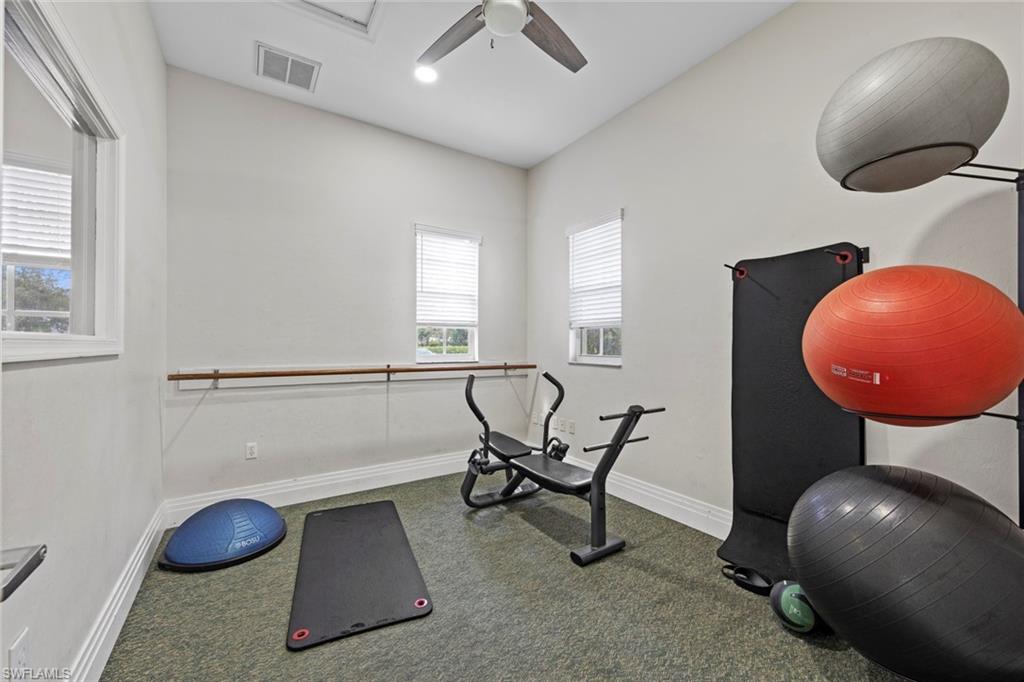 AUTUMN WOODS - Residential