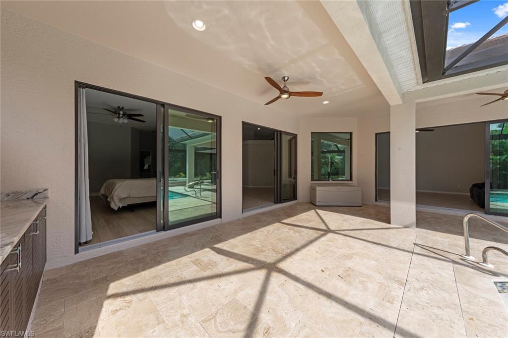 AUTUMN WOODS - Residential