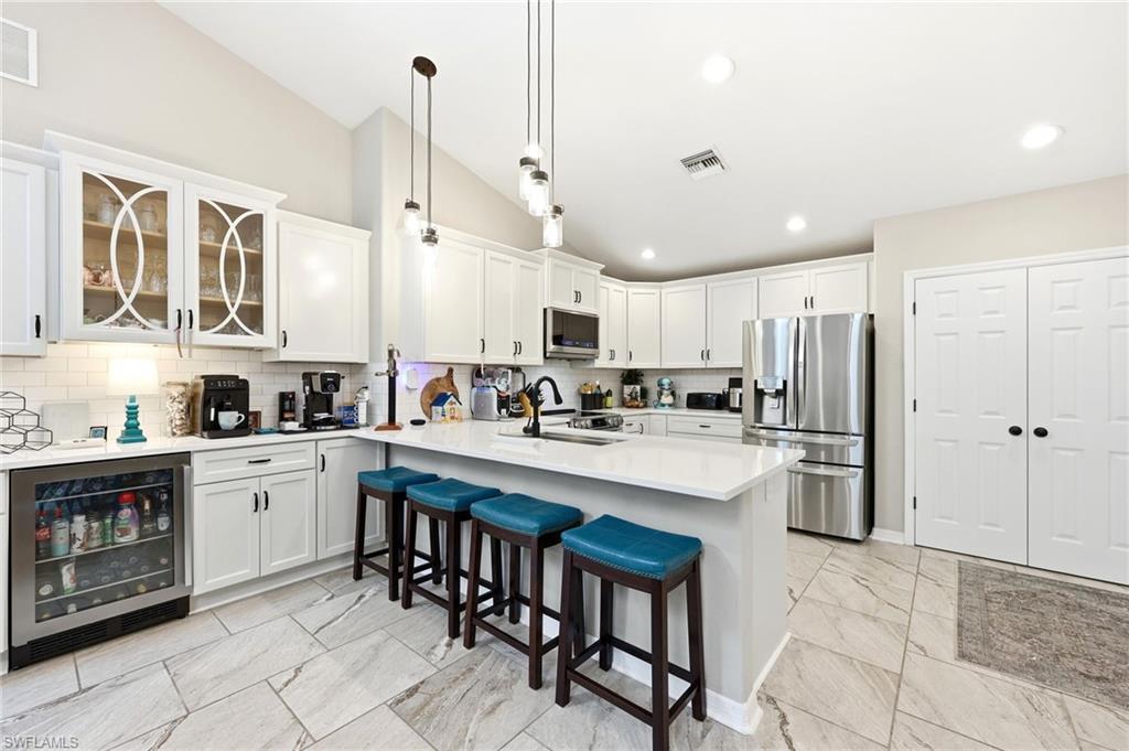 ISLAND PARK WOODS - Residential Lease