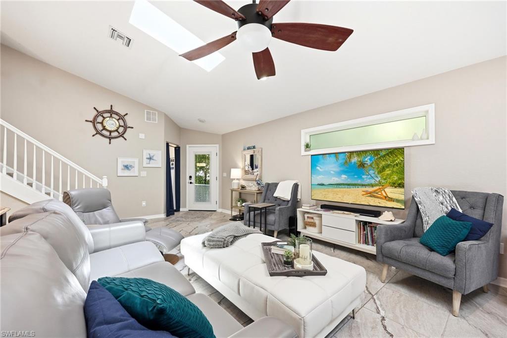 ISLAND PARK WOODS - Residential Lease