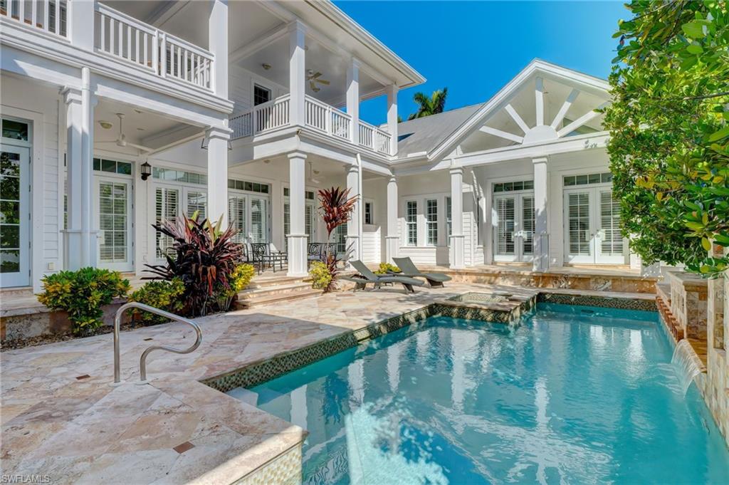 AQUALANE SHORES - Residential Lease