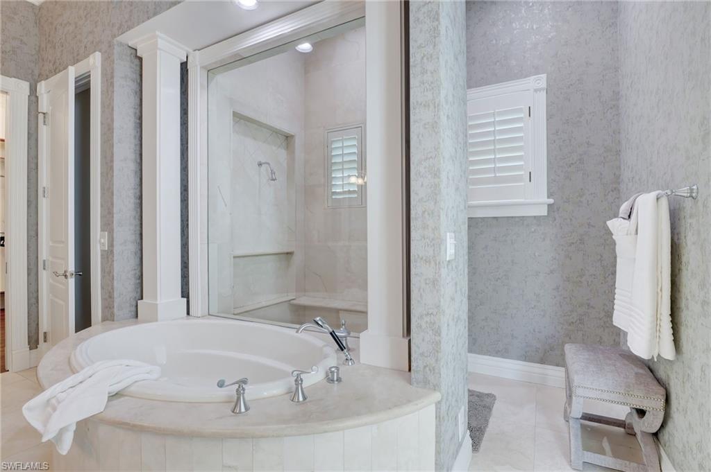 AQUALANE SHORES - Residential Lease