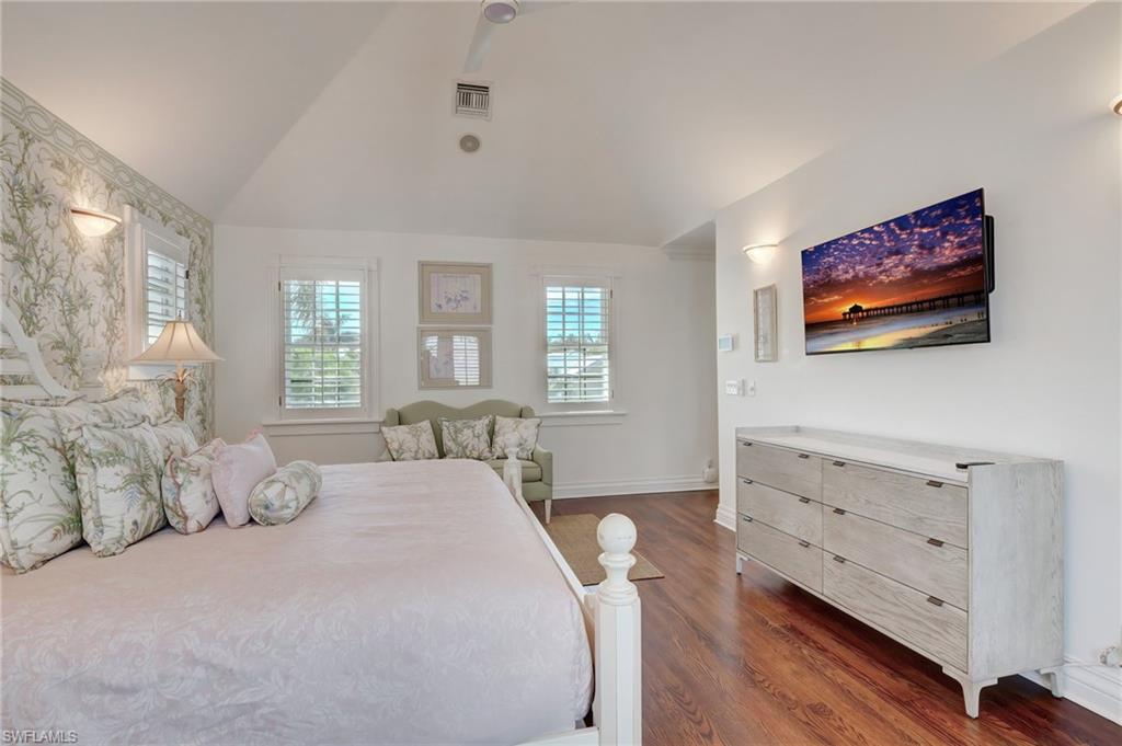 AQUALANE SHORES - Residential Lease