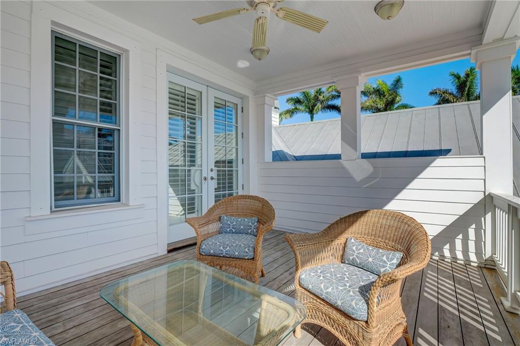 AQUALANE SHORES - Residential Lease