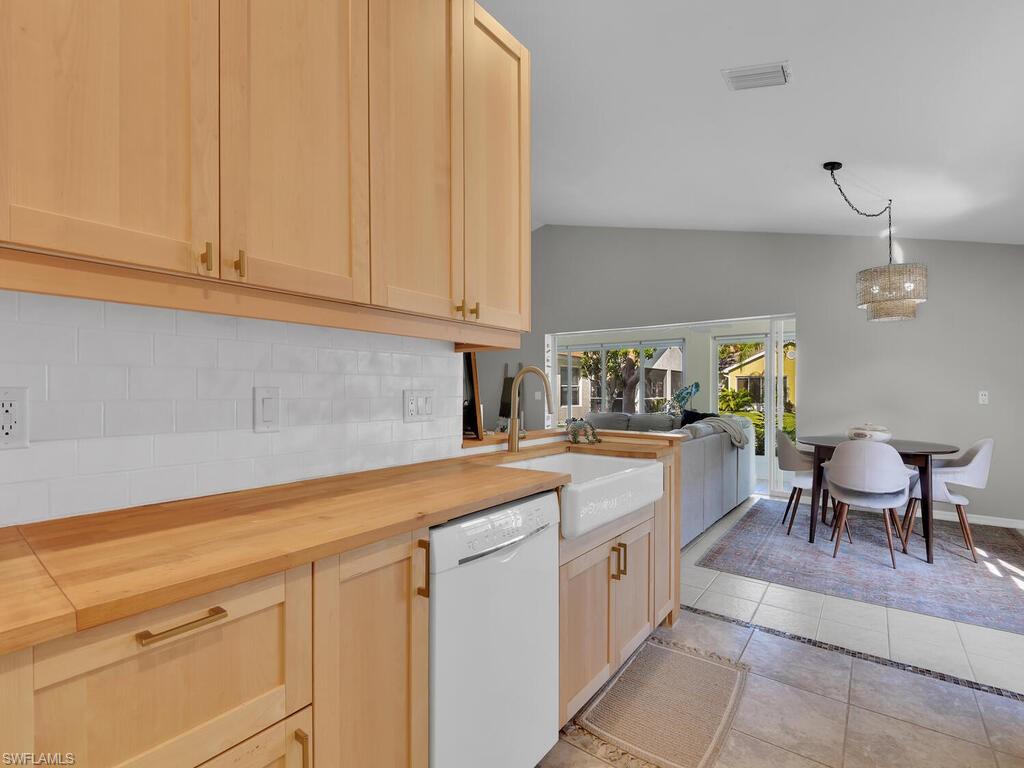 PALM ISLE - Residential