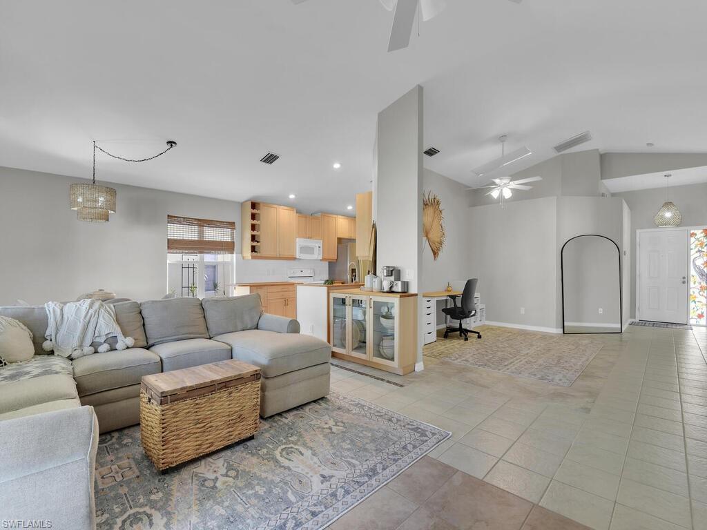 PALM ISLE - Residential