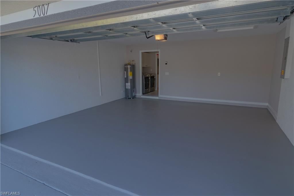 COLONY PINES - Residential