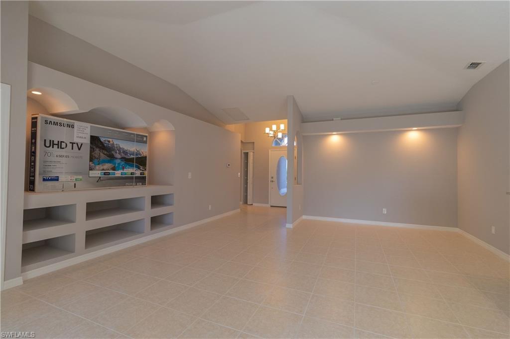 COLONY PINES - Residential