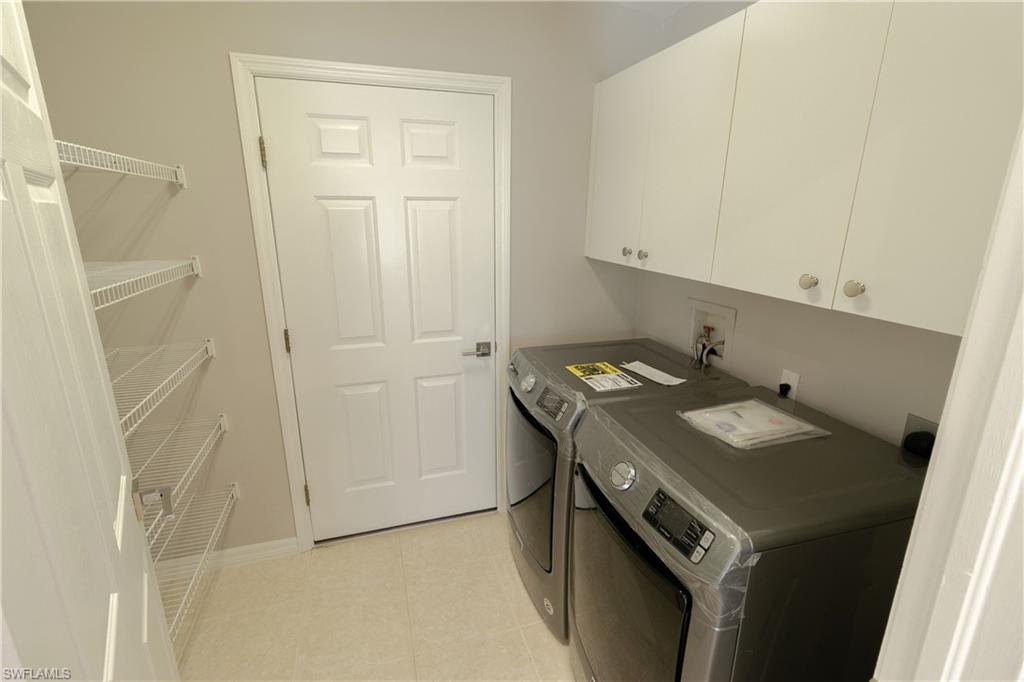 COLONY PINES - Residential