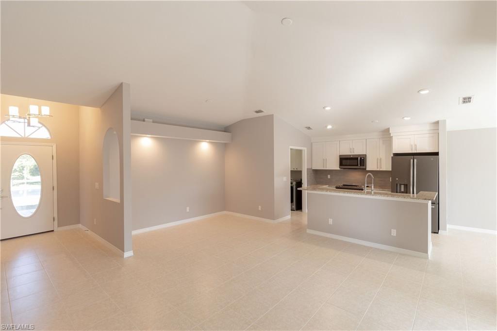 COLONY PINES - Residential