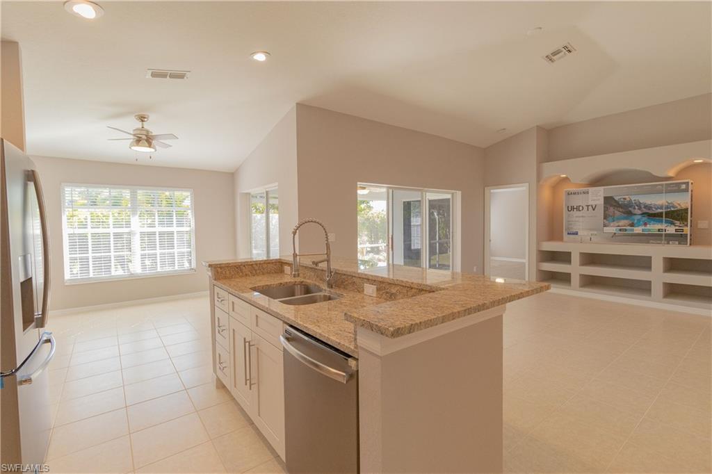 COLONY PINES - Residential