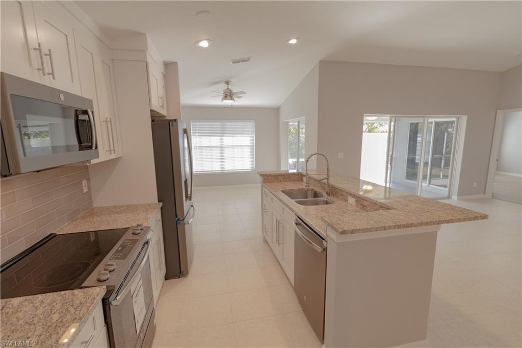 COLONY PINES - Residential