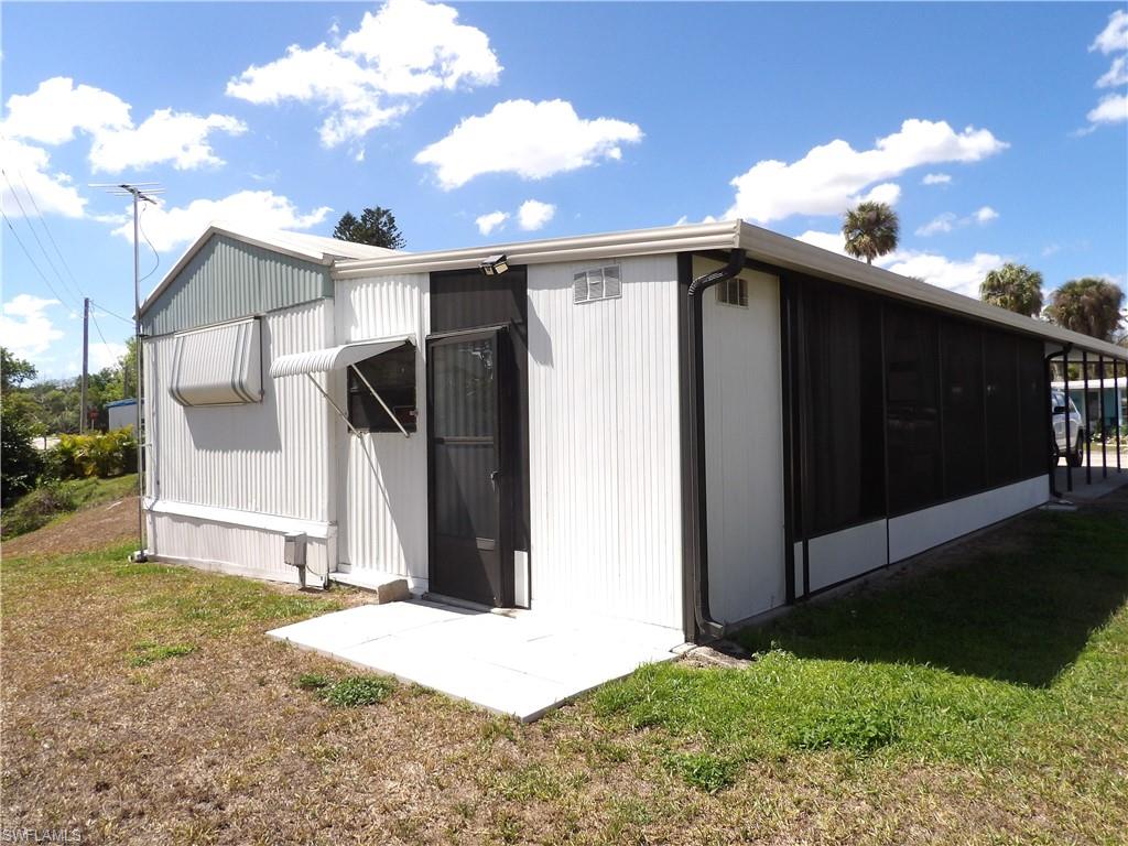 MOBILE MANOR - Residential