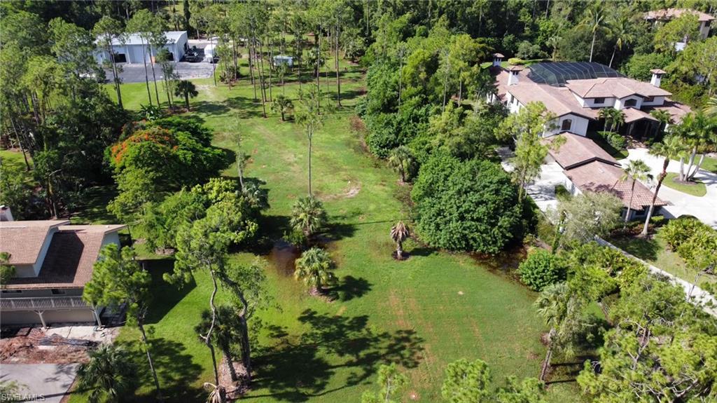 LIVINGSTON WOODS - Land