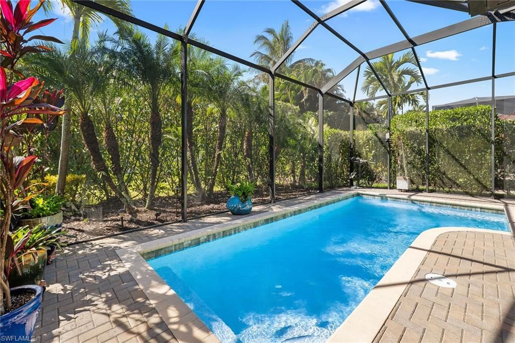 Photo of 1286 Manado DR, NAPLES, FL 34113 (MLS # 226005489)