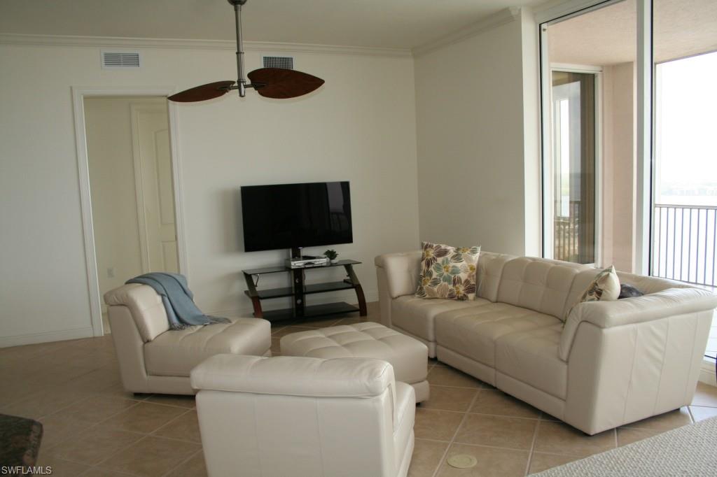 HIGH POINT PLACE - Residential