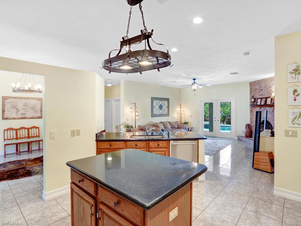 GOLDEN GATE ESTATES - Residential