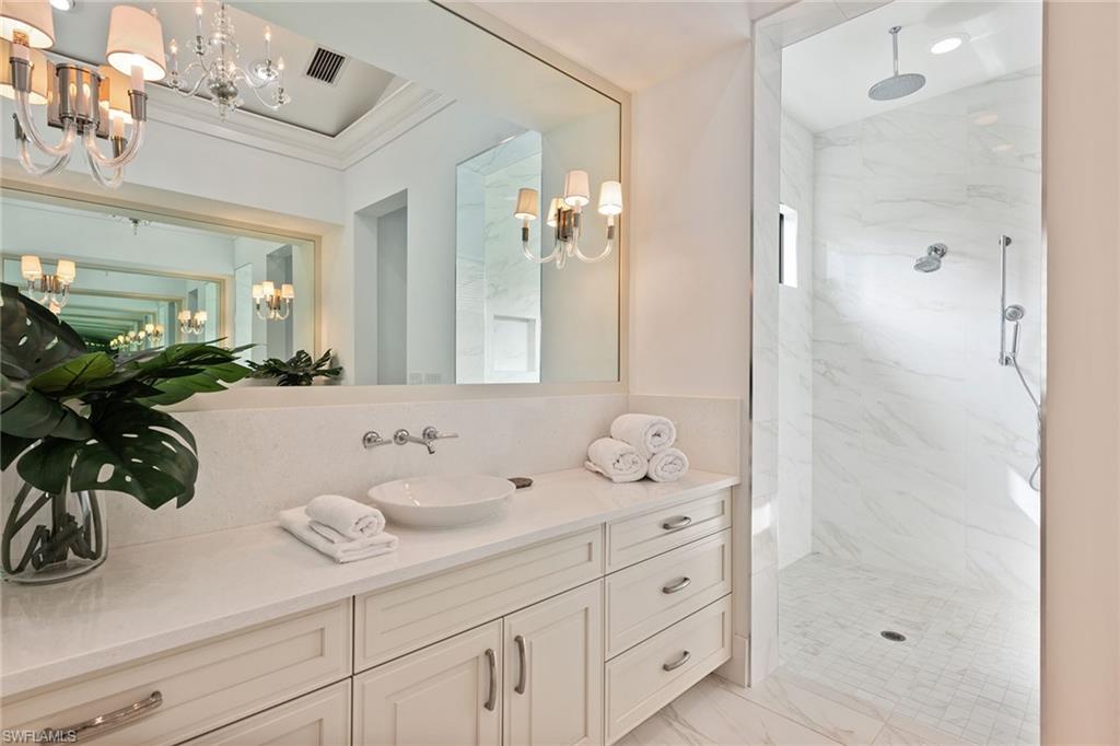 QUAIL WEST - Residential