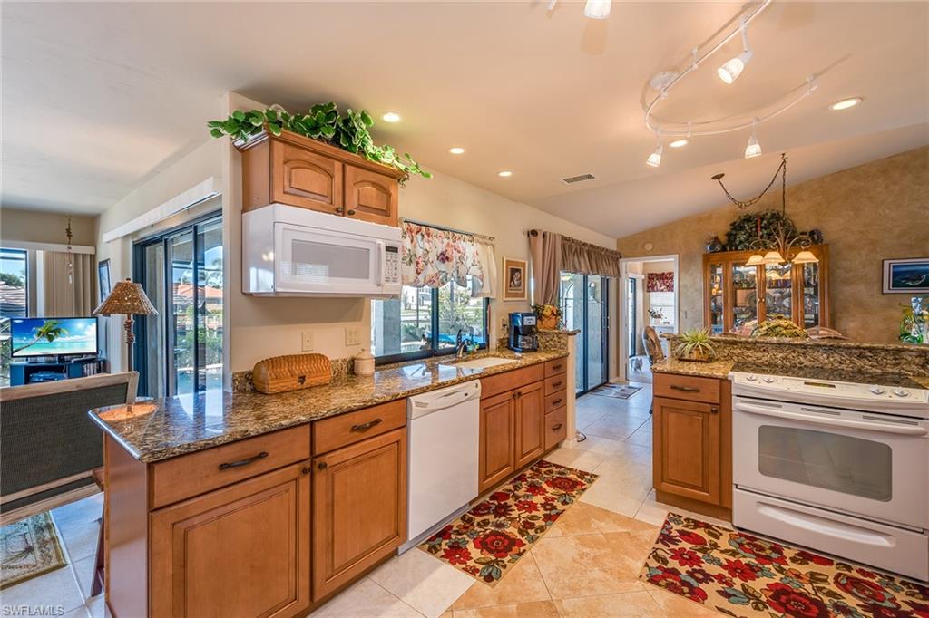 MARCO ISLAND - Residential