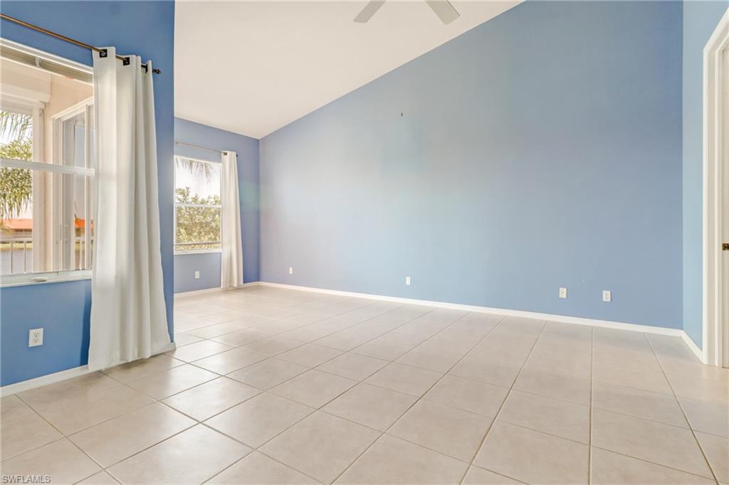 HUNTINGTON LAKES - Residential