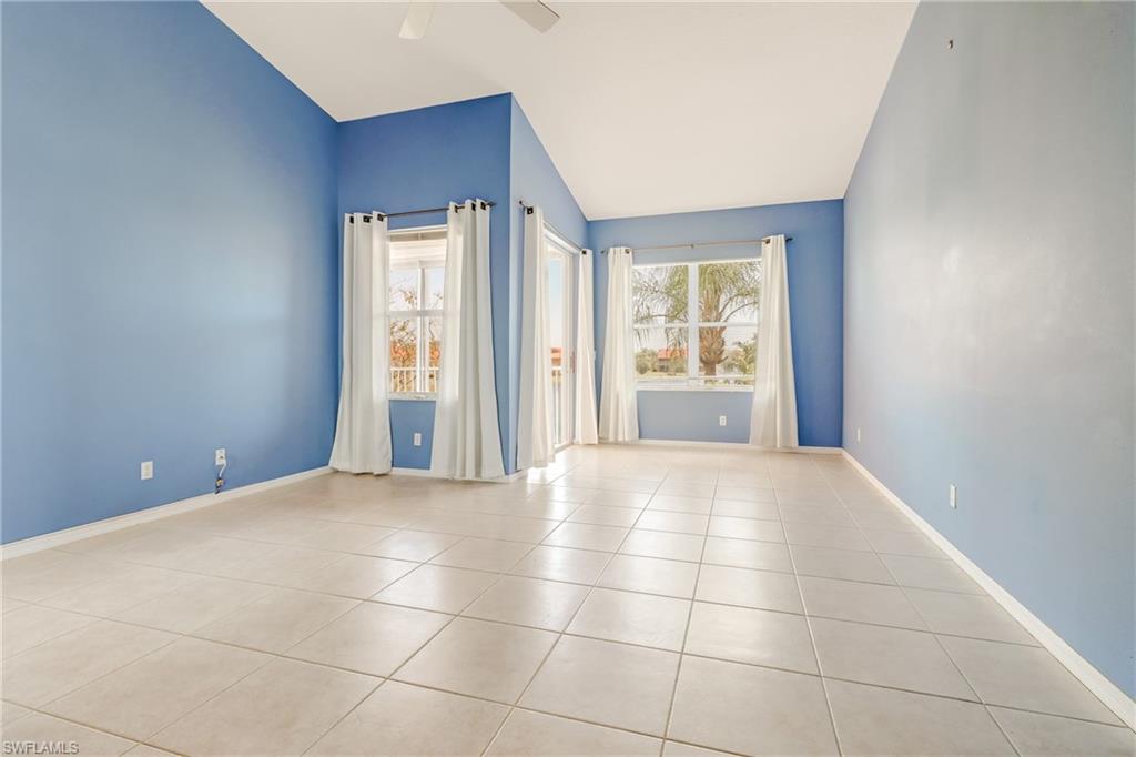 HUNTINGTON LAKES - Residential