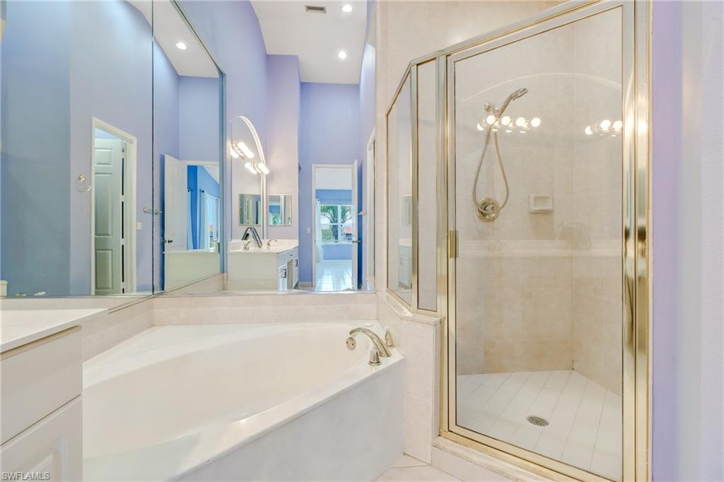 HUNTINGTON LAKES - Residential