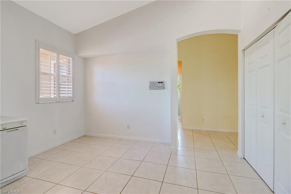 HUNTINGTON LAKES - Residential