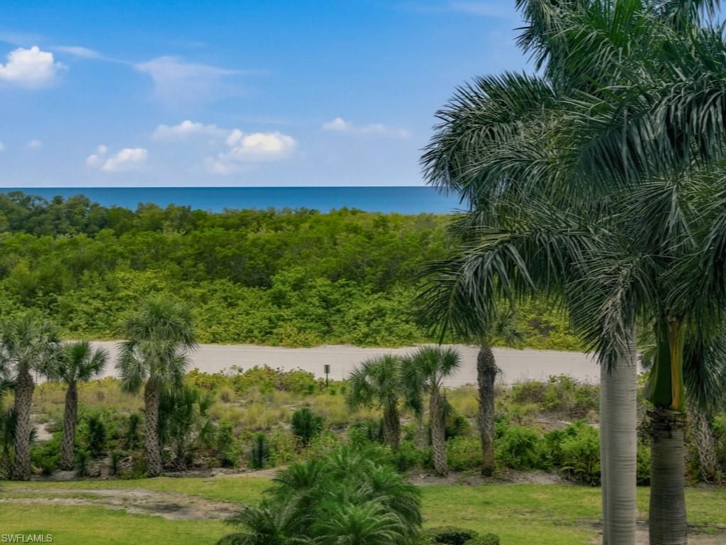 Photo of 380 Seaview CT #403, MARCO ISLAND, FL 34145 (MLS # 226020360)