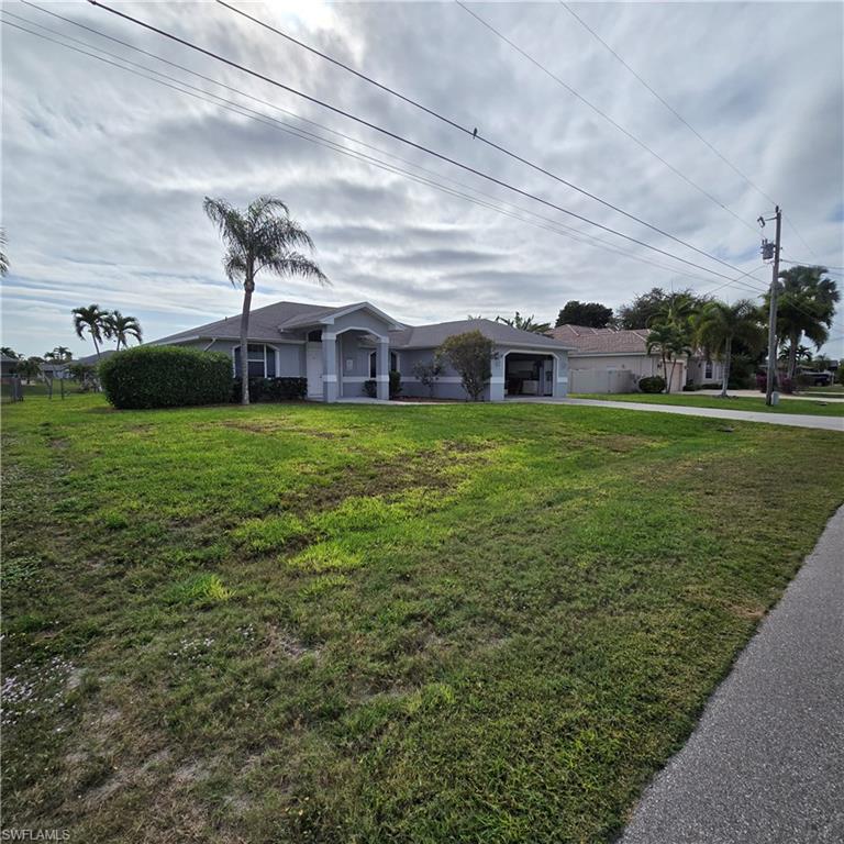CAPE CORAL - Residential