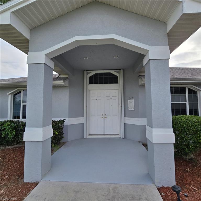 CAPE CORAL - Residential