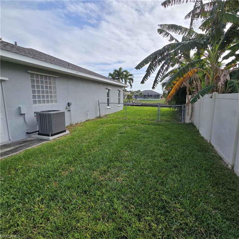 CAPE CORAL - Residential