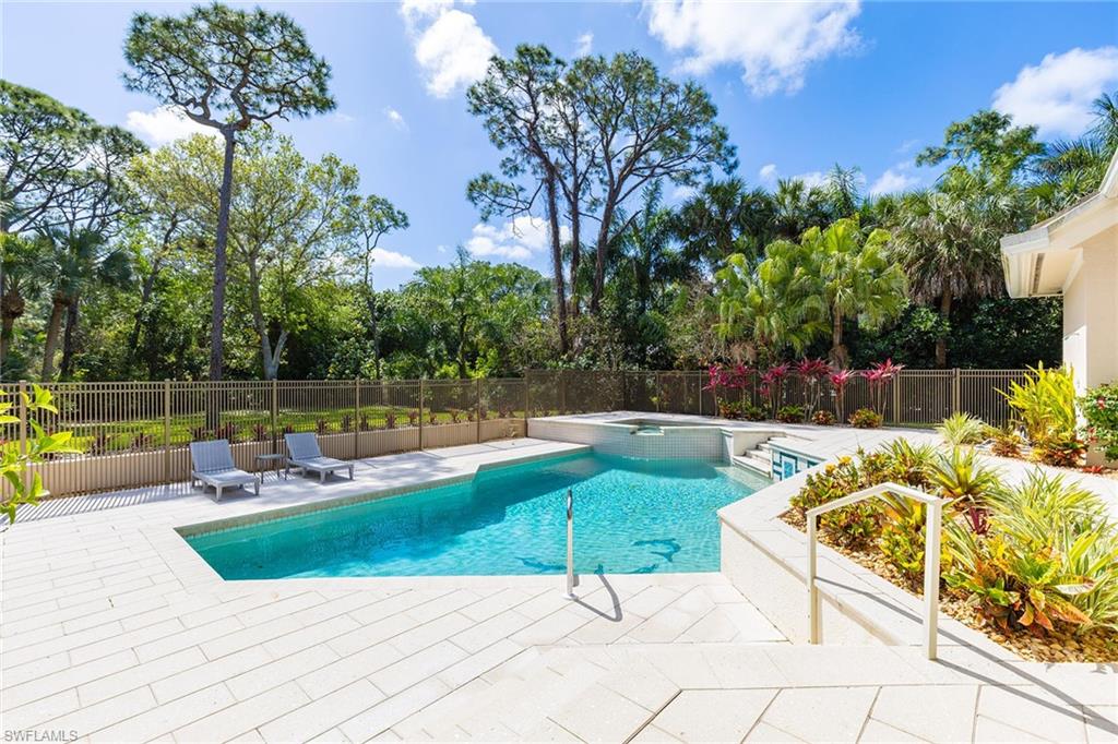 PINE RIDGE - Residential