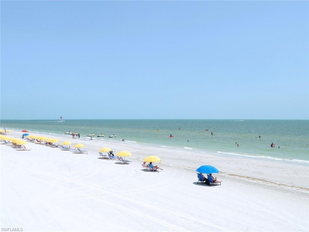 SANIBEL VIEW VILLAS - Residential