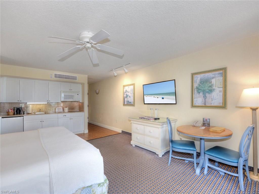 SANIBEL VIEW VILLAS - Residential