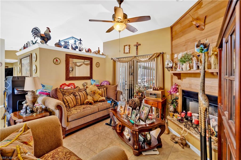 GOLDEN GATE ESTATES - Residential