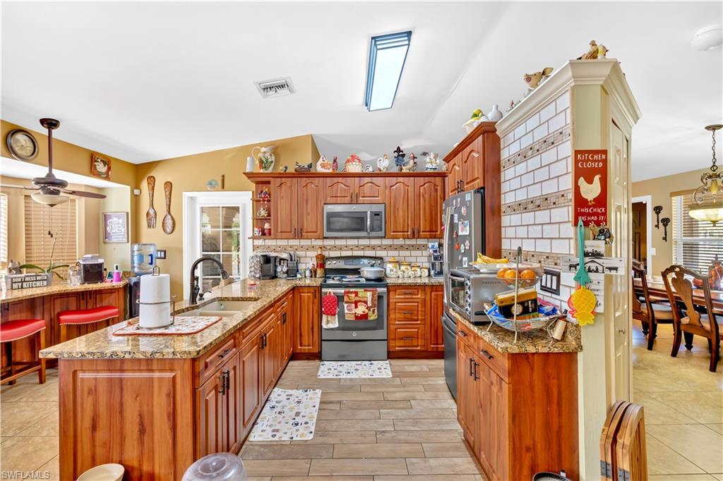 GOLDEN GATE ESTATES - Residential