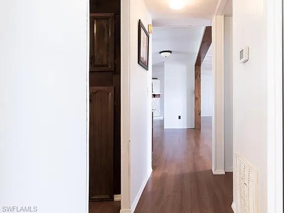 COUNTRY LAKES - Residential Lease