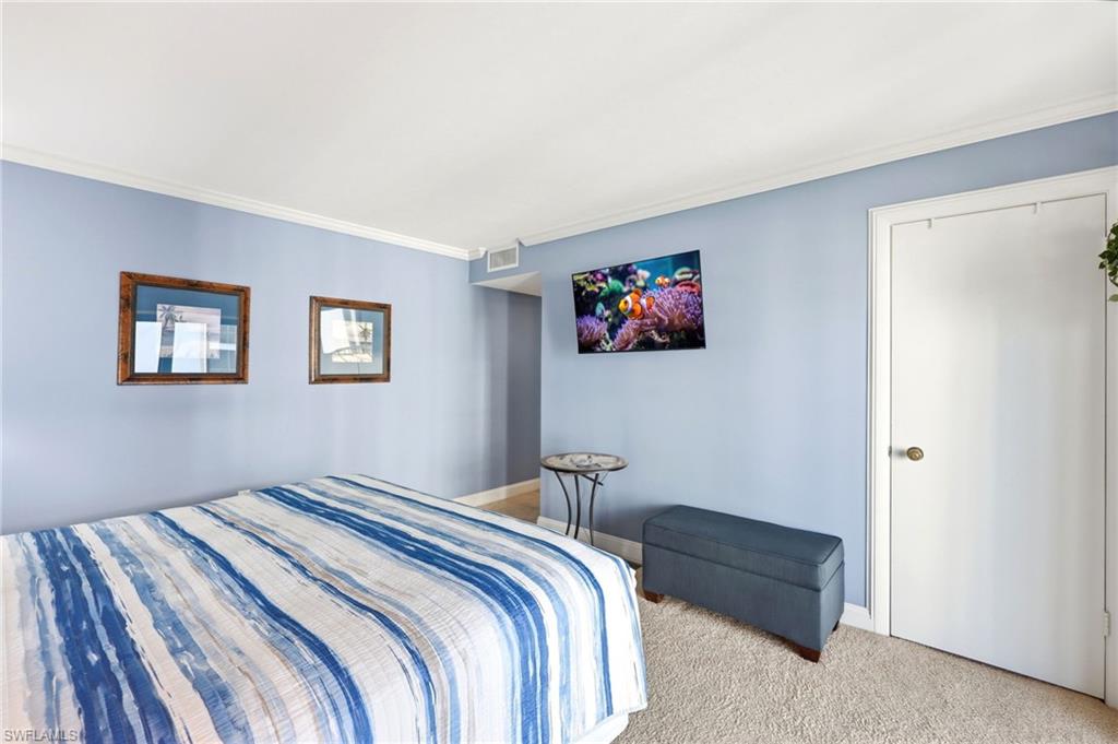 ISLAND WINDS CONDO - Residential