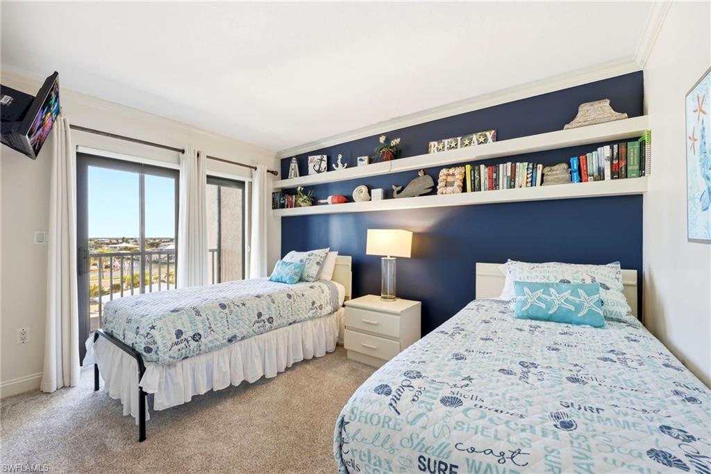 ISLAND WINDS CONDO - Residential