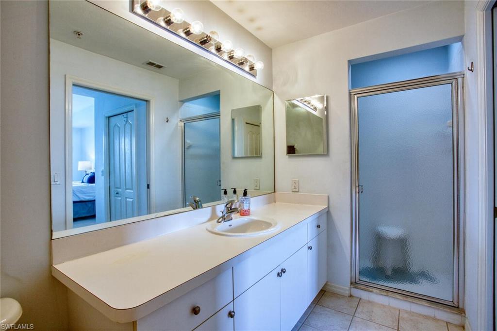 LAKESIDE GREEN - Residential