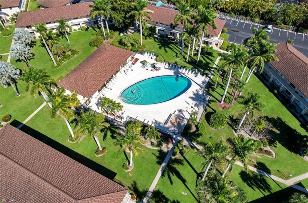 AQUARIUS APTS OF MARCO ISLAND - Residential
