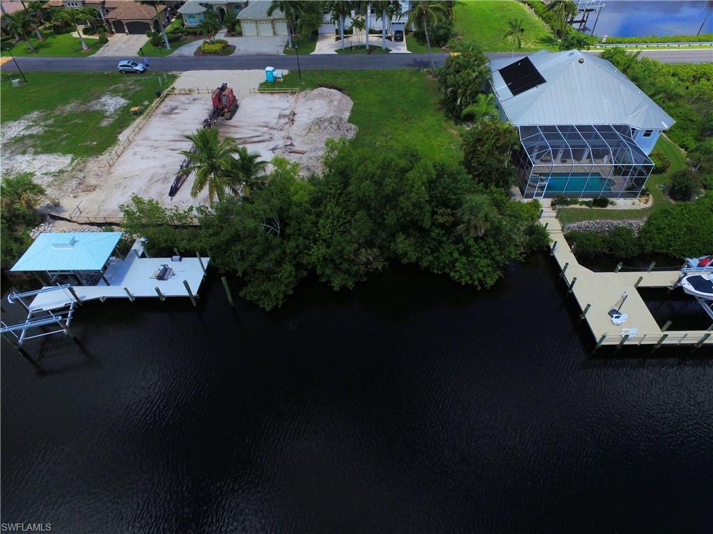 OLD PELICAN BAY - Land