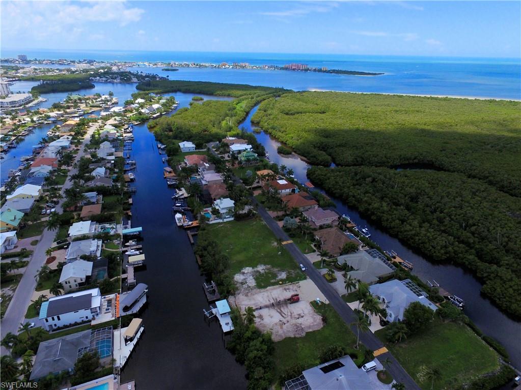 OLD PELICAN BAY - Land