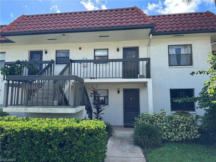 Handyman special and priced to sell now!  First floor unit ready for you to create your masterpiece!  Fairways at Par One is located in a quiet, 55+ community just minutes to I-75 right in the heart of Collier County.  Property is being sold as-is with up to 15 day due diligence