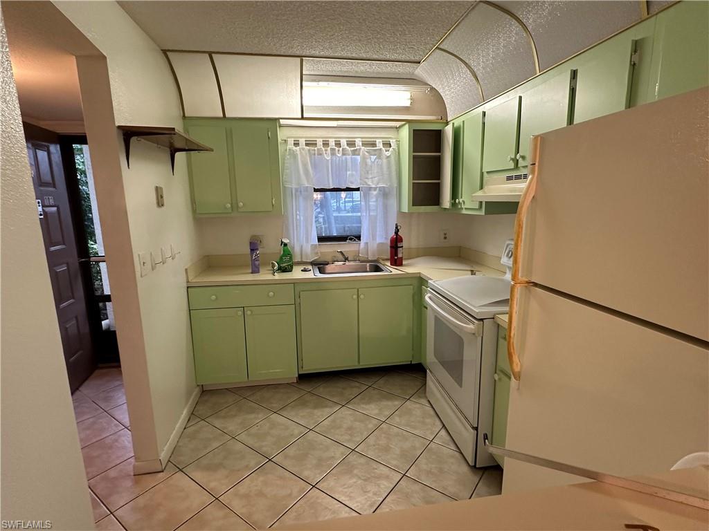 FAIRWAYS I - Residential