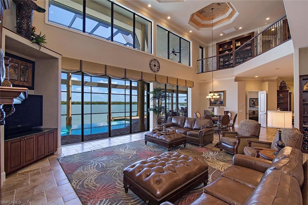 MARCO BEACH - Residential